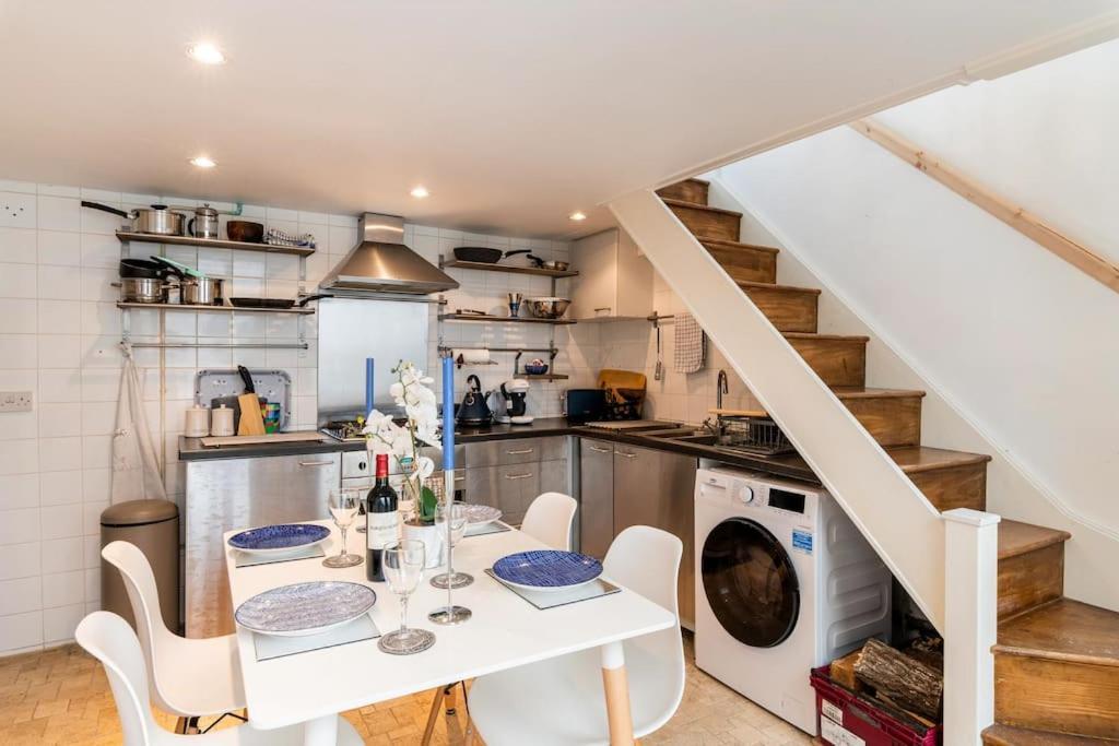 Ferienwohnung Beautiful Little Brighton Townhouse Exterior foto